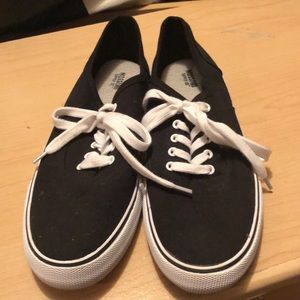 Black canvas shoes